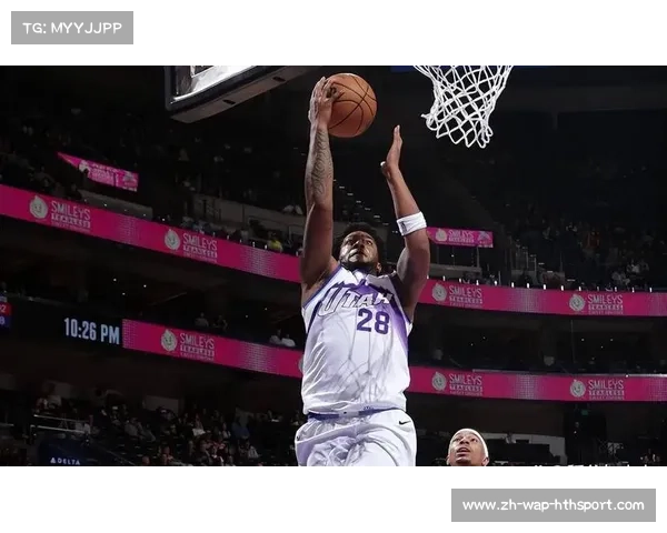 爵士终结七连败防守调整见效，森萨博21分菲利19+15篮板